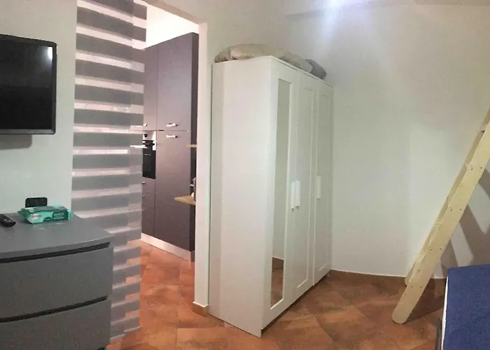 Lejlighed Incantevole/ Bedsitting-room *